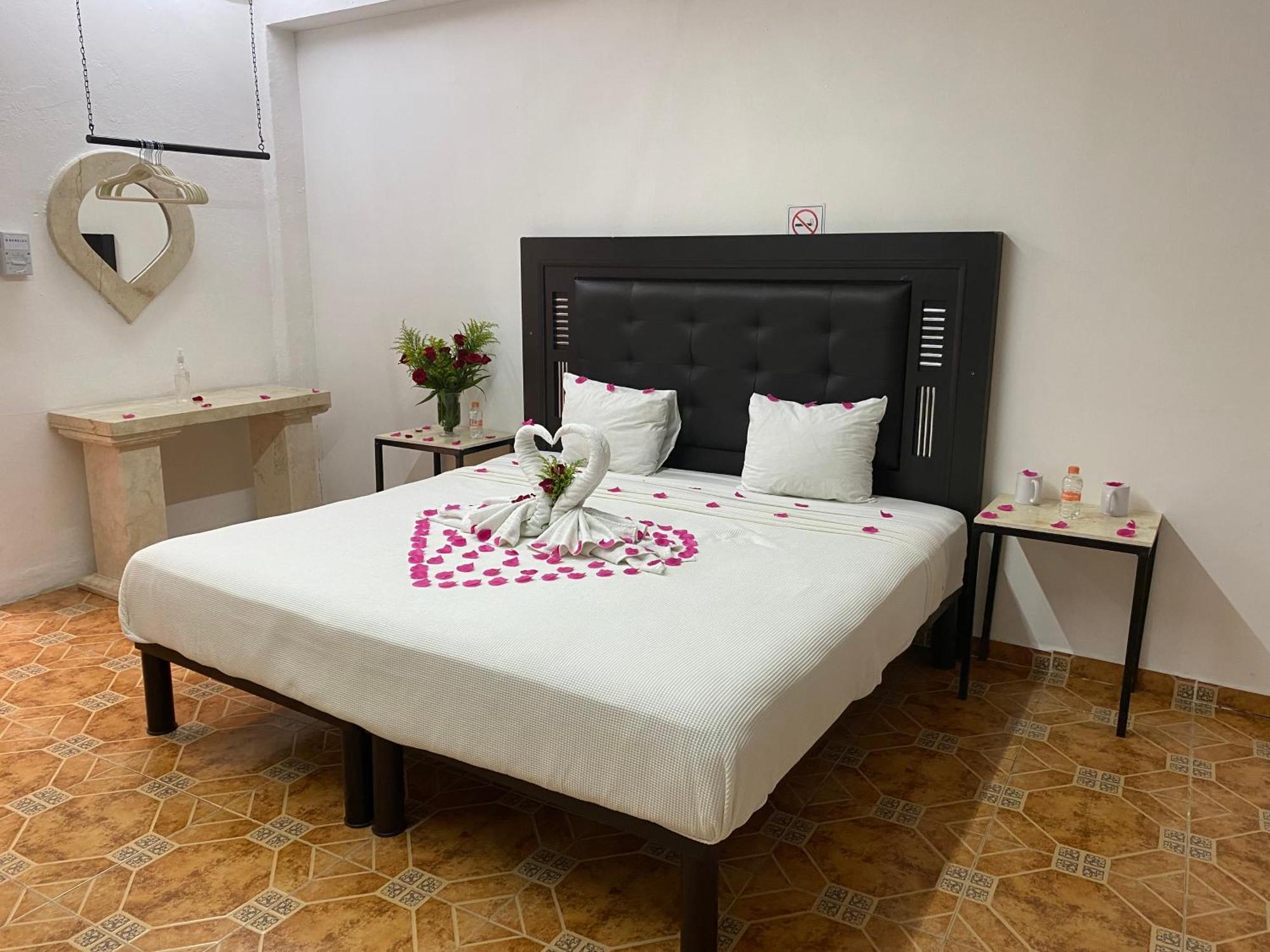 Hotel La Catedral Mérida Kültér fotó