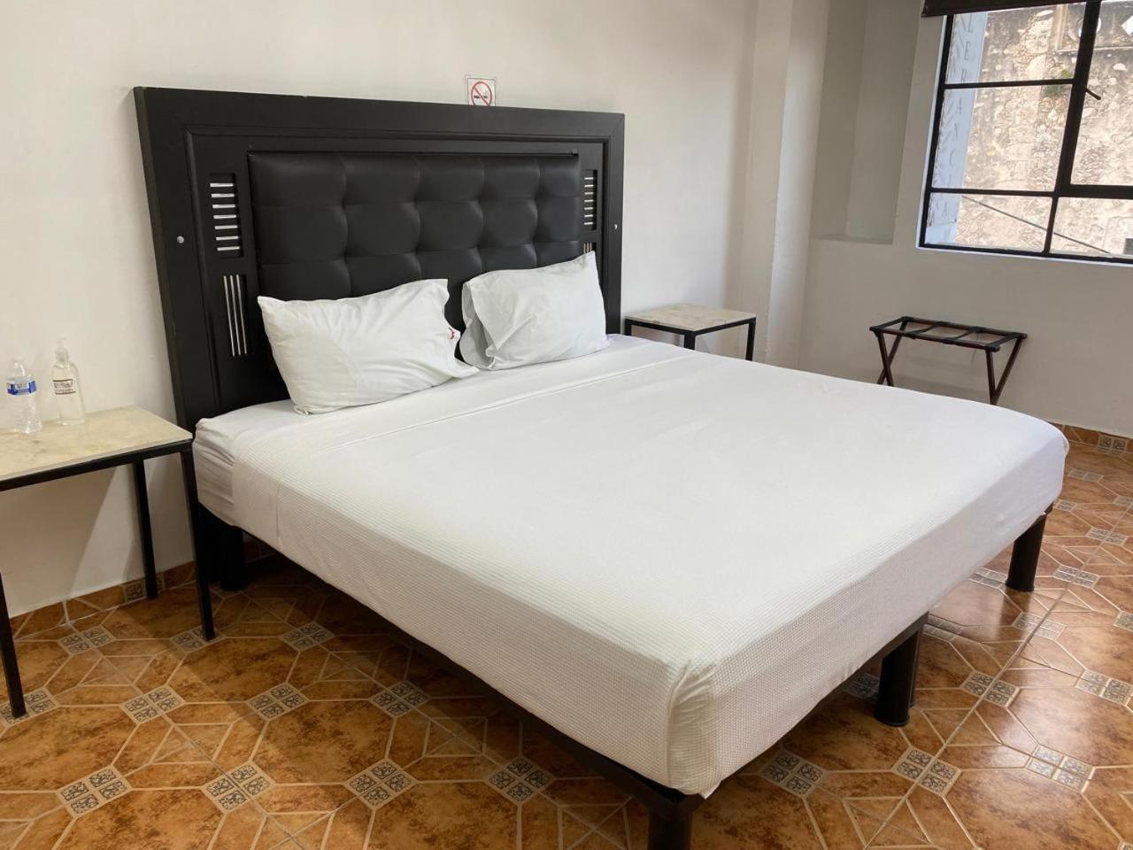 Hotel La Catedral Mérida Kültér fotó